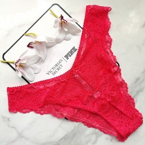 NWT VICTORIA'S SECRET DREAM ANGELS LACE BRAZILIAN PANTY IN HOT PINK SIZE MEDIUM